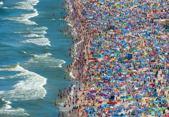 Dr Grzesiowski o Polakach na plaży: nie umiemy korzystać z urlopu odpowiedzialnie