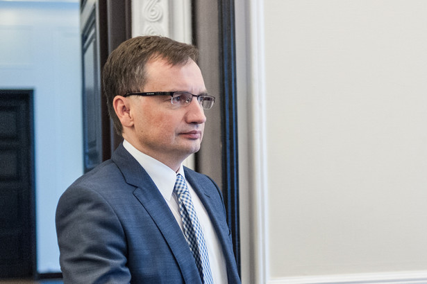 Minister dodał, że nie można godzić się na „łagodność w stosunku do bestialskich bandytów”