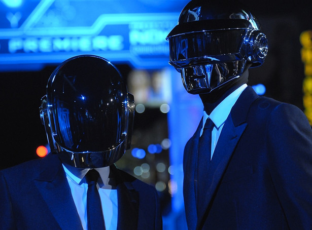 Daft Punk idzie jak burza, już jest numerem 1. na Wyspach