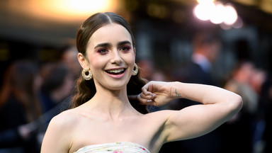 Lily Collins na premierze filmu "Tolkien"