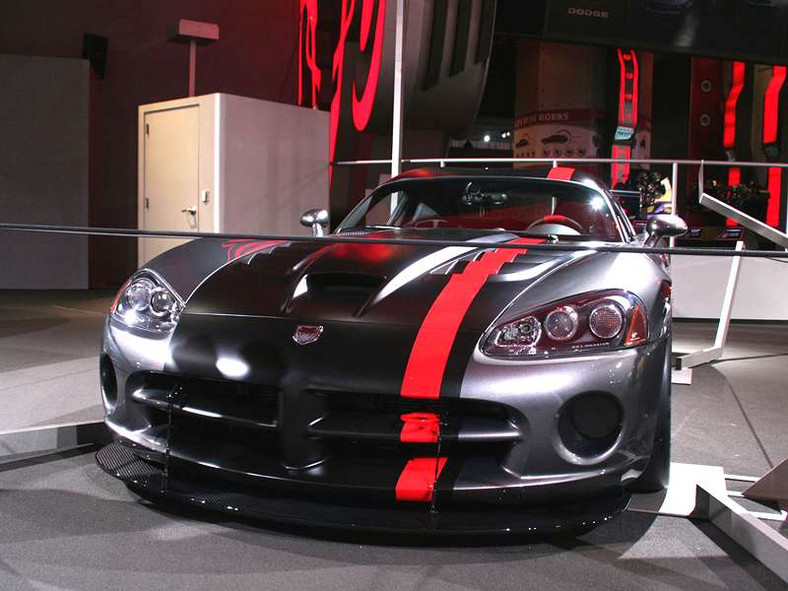 Mopar Dodge Viper SRT-10: podrasowana żmija