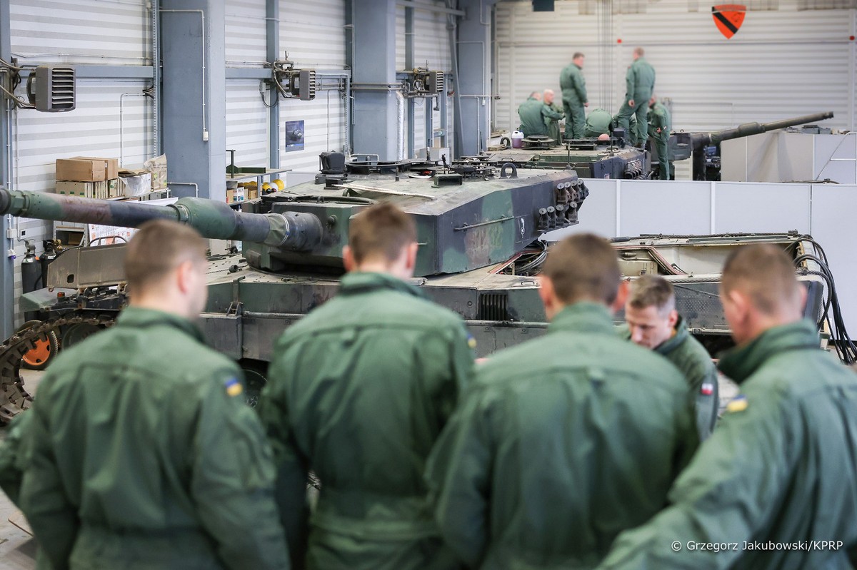 Amerykański system rakietowy i przeciwlotniczy Patriot oraz produkowane w Niemczech: samobieżna haubica PzH 2000, system obrony powietrznej Iris-T i czołg Leopard 2A6 - zdaniem ukraińskich żołnierzy często nie zdają egzaminu.