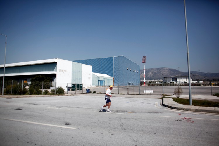 8 lat po Olimpiadzie w Grecji w 2004 r. Kompleks olimpijski w Hellinikon, w pobliżu Aten.