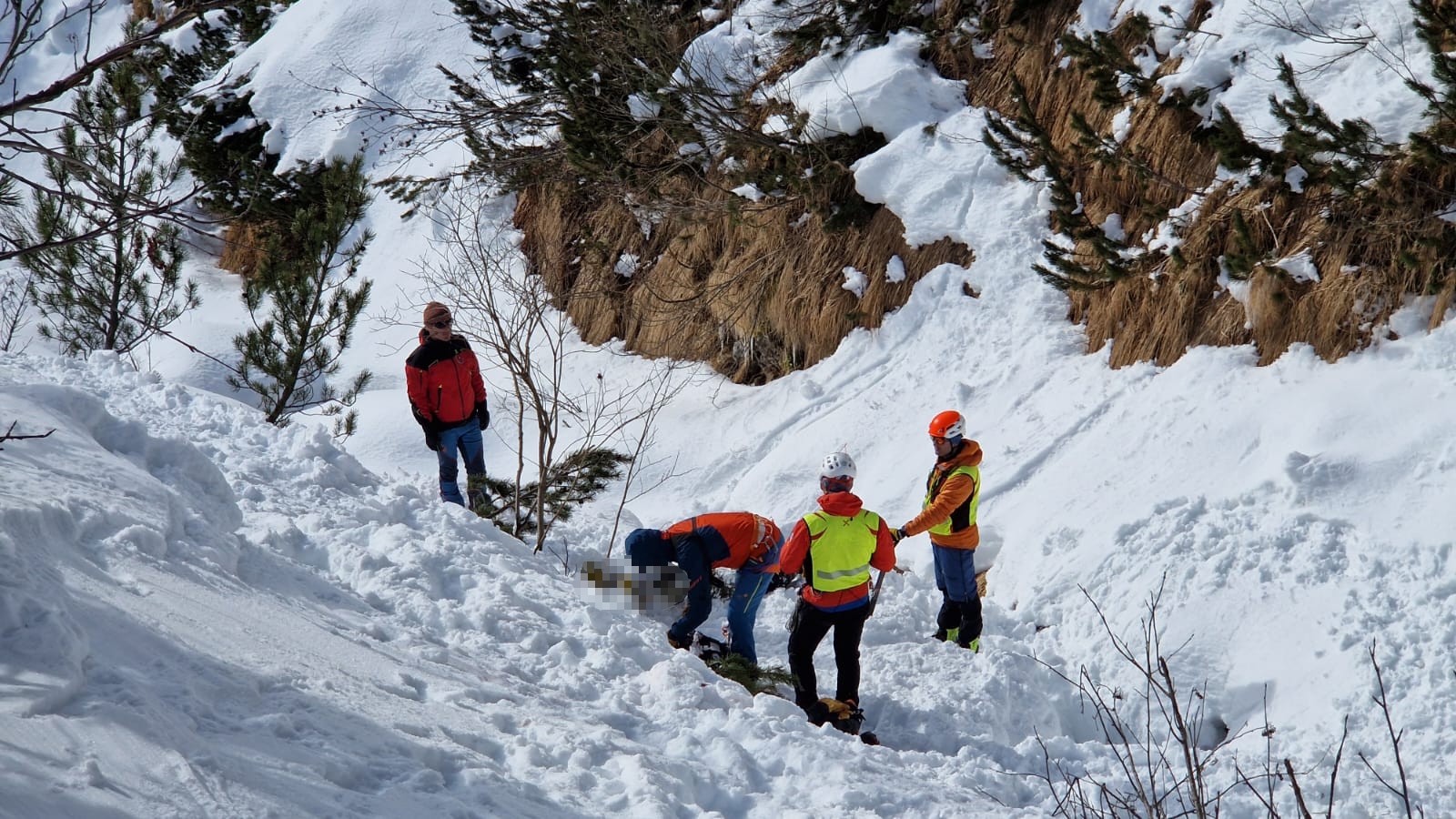 Nezvestného poľského turistu našli horskí záchranári mŕtveho v Tichej doline. 