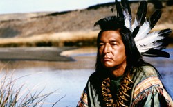 Graham Greene nie żyje. Zasłynął jako Kopiący Ptak z "Tańczącego z wilkami"