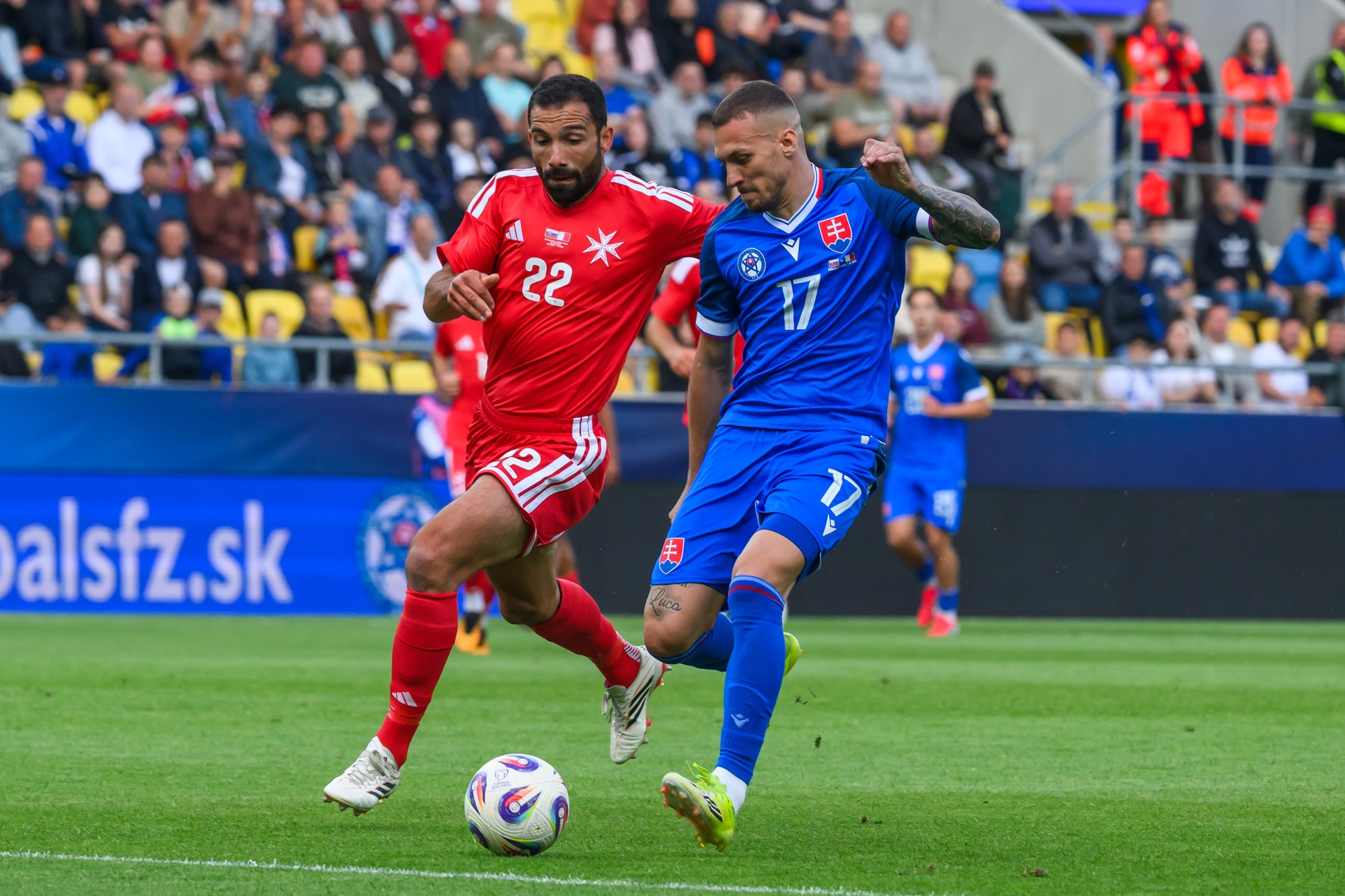 Zach Muscat (Malta) a Lukáš Haraslín (Slovensko).