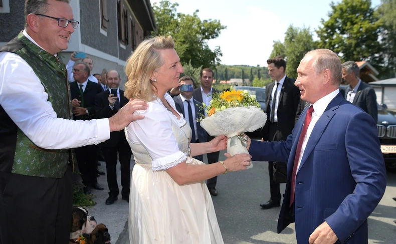 Karin Knajsl i Vladimir Putin na njenom venčanju