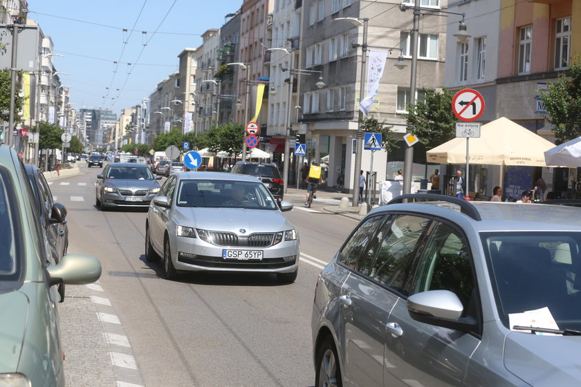 Uwaga kierowcy, od 4 lipca Świętojańska będzie jednokierunkowa