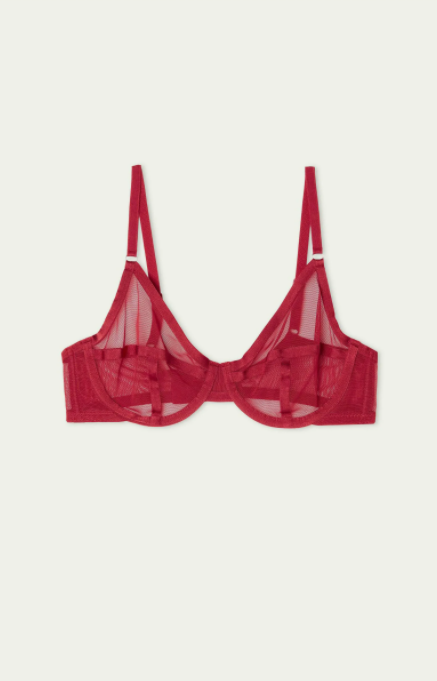 Für unten drunter: «Paris Elegant»-Balconette-BH von Tezenis für etwa 23 Franken, via Zalando. 