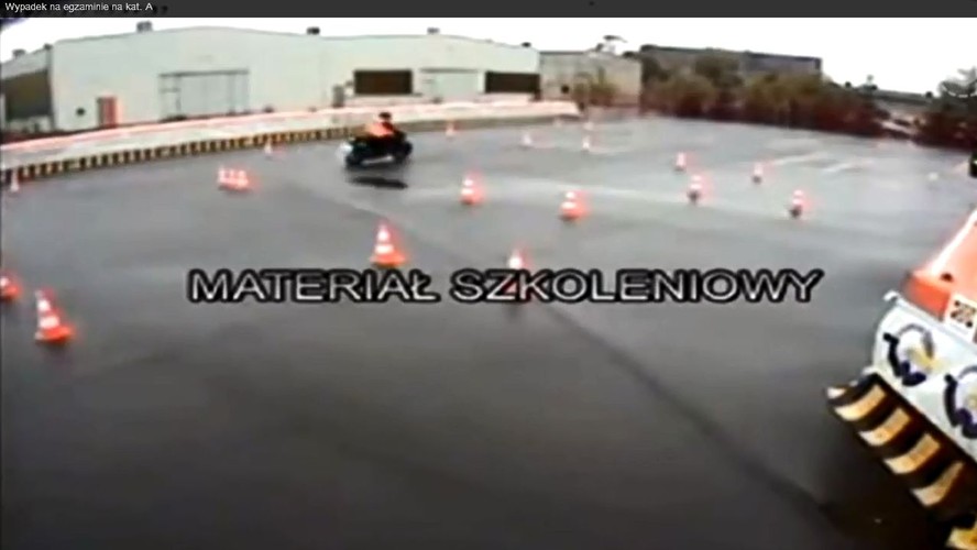 Wypadek na egzaminie na prawo jazdy kategorii A