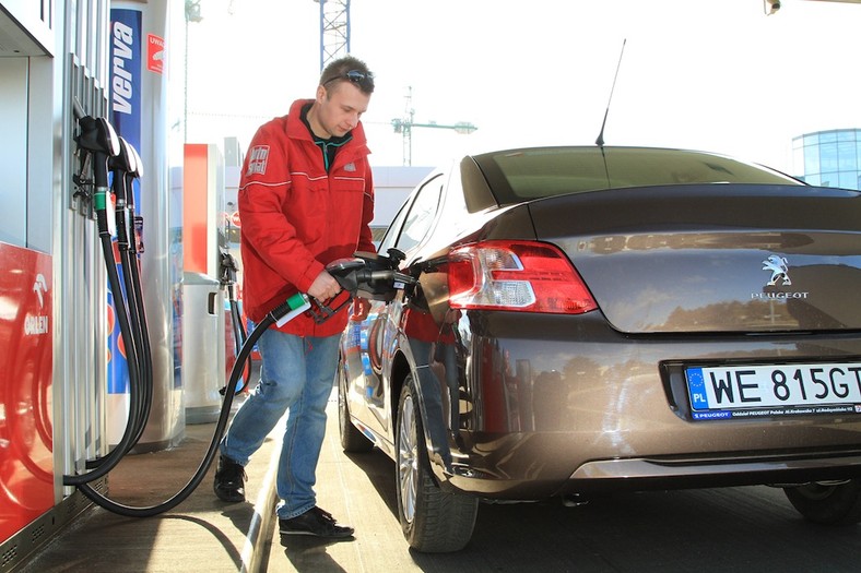 Peugeot 301 1.6 VTi LPG Test