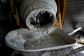 Nowa filozofia myślenia o budynkach. Ślad węglowy cementu również można ograniczyć