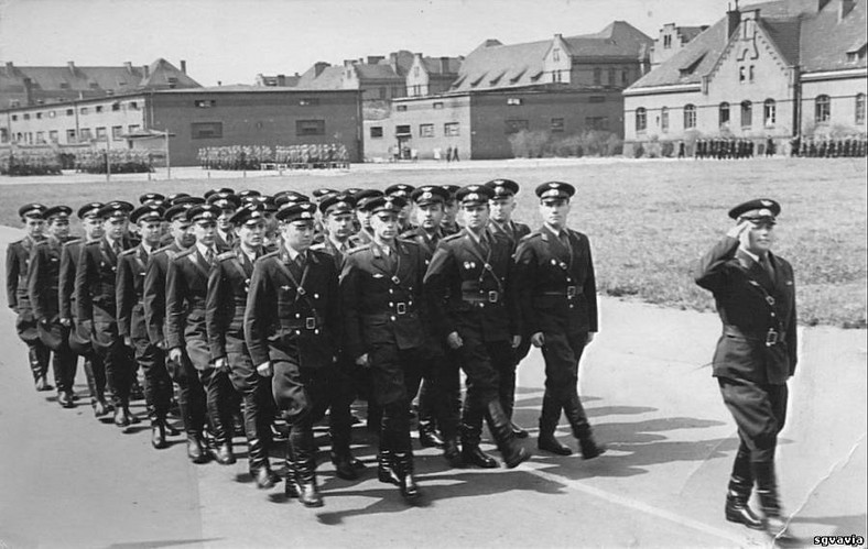 Żołnierze radzieccy stacjonujący w Brzegu