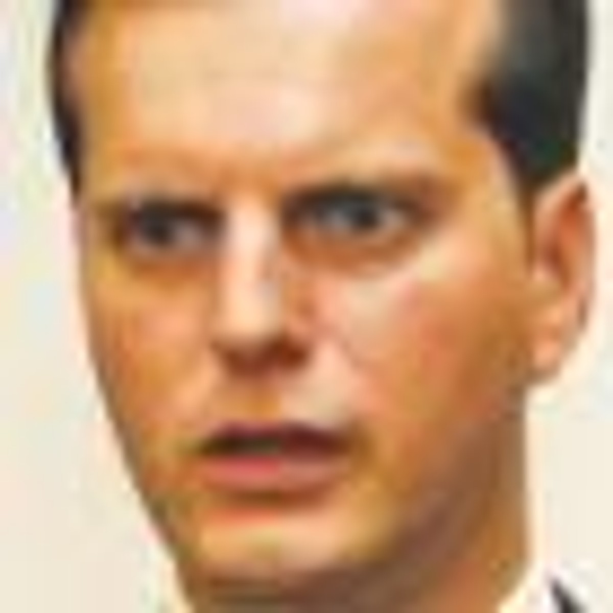 Jacek Roszyk, od stycznia 2006 r. jest prezesem, należącej do czesko-słowackiego funduszu Penta, spółki Żabka Polska. W latach 1995–1997 rozwijał sieć sklepów dyskontowych Biedronka. Jest doktorem nauk ekonomicznych, członkiem Rady Głównej Polskiej Konfederacji Pracodawców Prywatnych Lewiatan