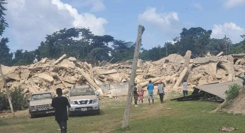 Police arrests pastor of collapsed church at Akyem Batabi