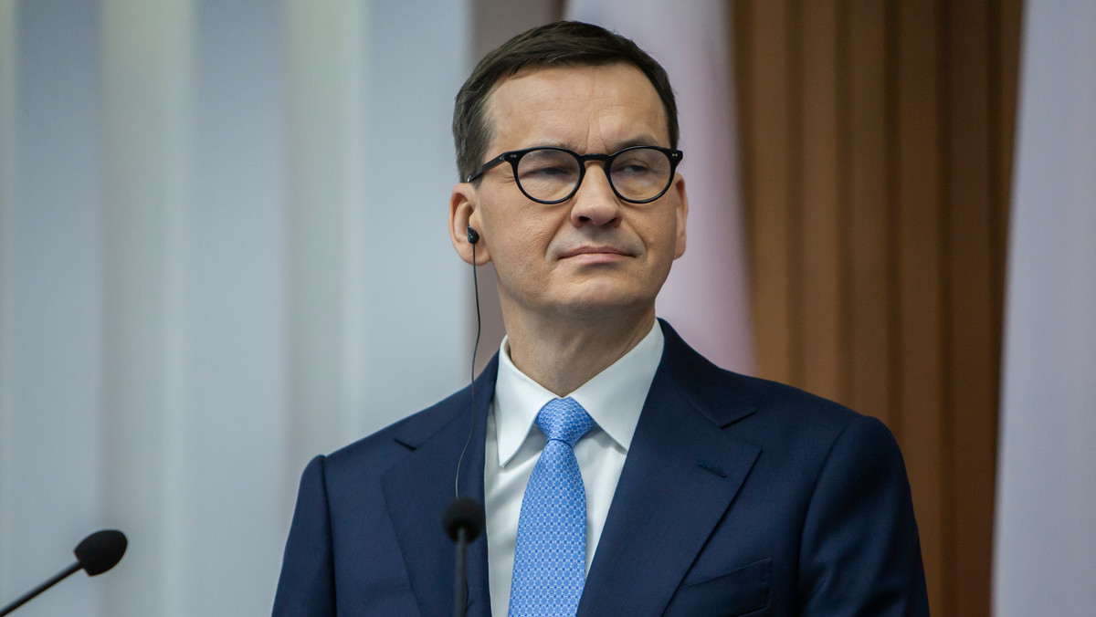 Morawiecki wiele obiecuje seniorom: "Czternastki, darmowe leki" i więcej