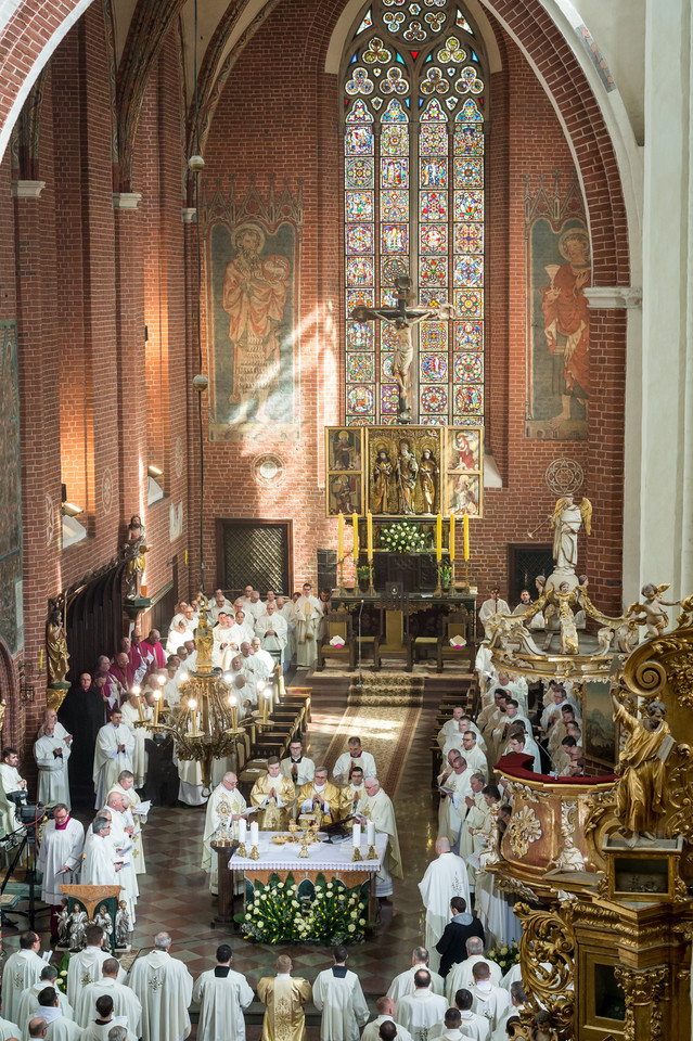 TORUŃ 25 LAT DIECEZJI TORUŃSKIEJ (msza)