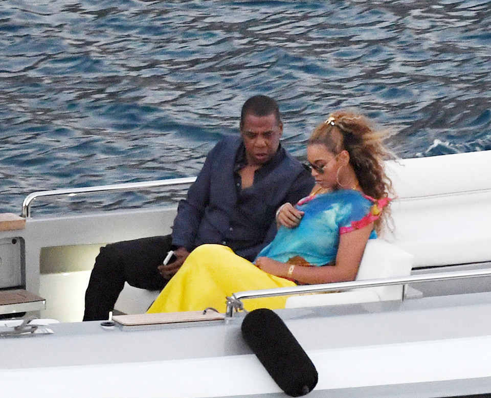 Beyonce i Jay Z wypoczywają na jachcie. Nie ma żadnego kryzysu w ich związku!