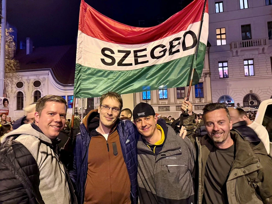 Pristalice Mađara doputovale iz Segedina da proslave pobedu u centru Budimpešte | Foto: BBC/Aleksandar Miladinović