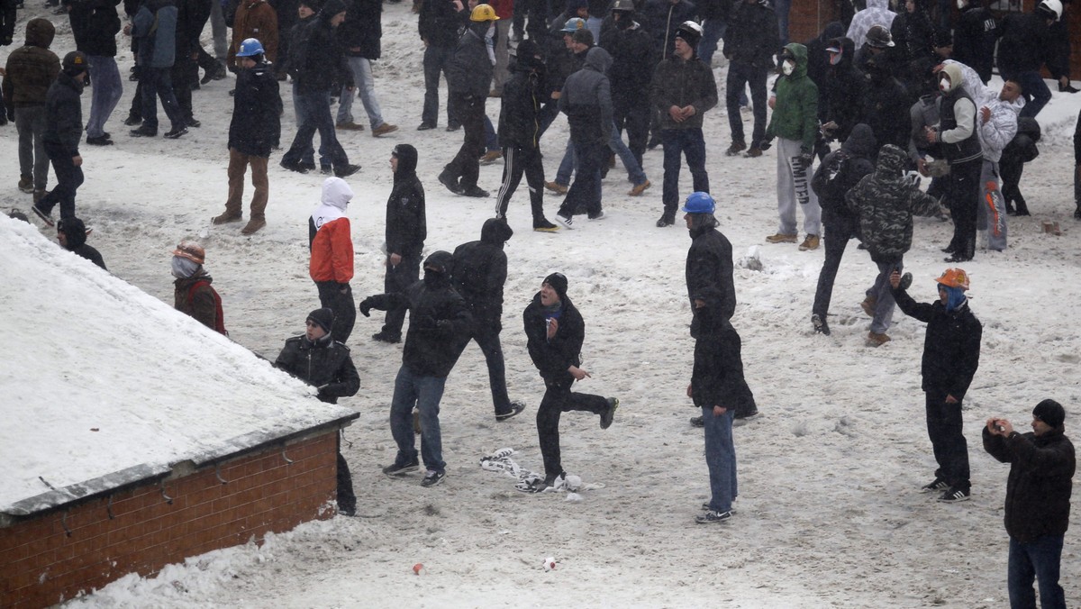   Starcia z policją, podczas demonstracji górników przed siedzibą Jastrzębskiej Spółki Węglowej