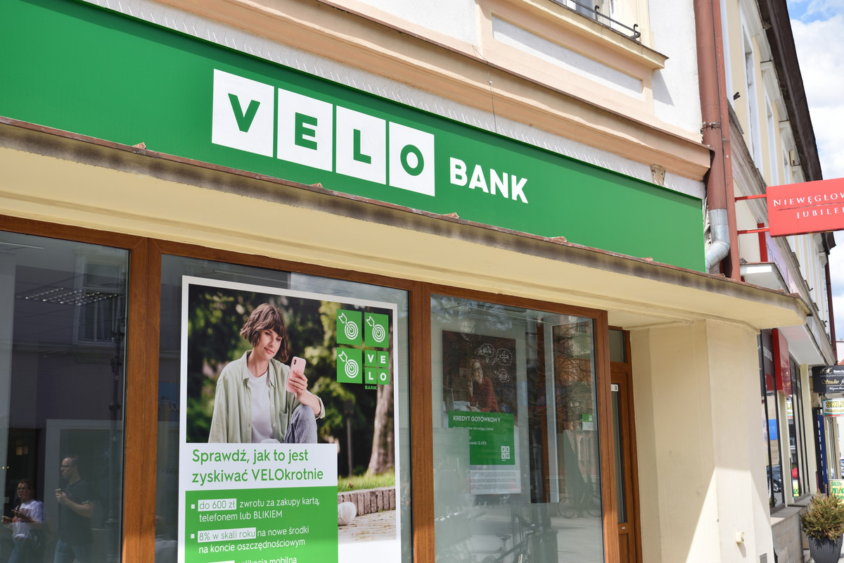 Kolejna ważna transakcja VeloBanku. Komisja Nadzoru Finansowego stawia wymóg