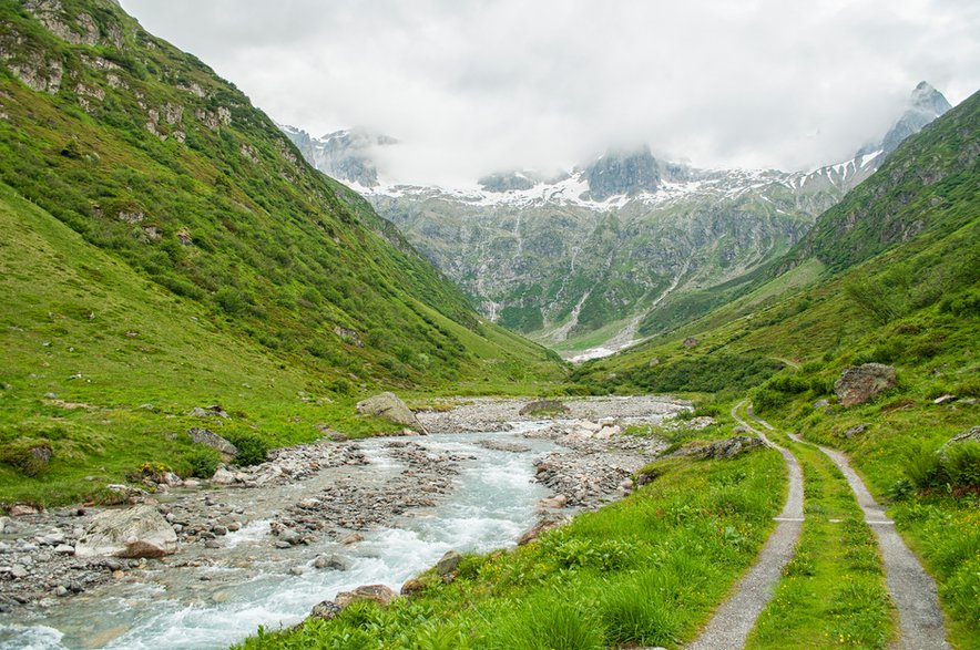 Trekking z rana w Szwajcarii to super rozgrzewka!