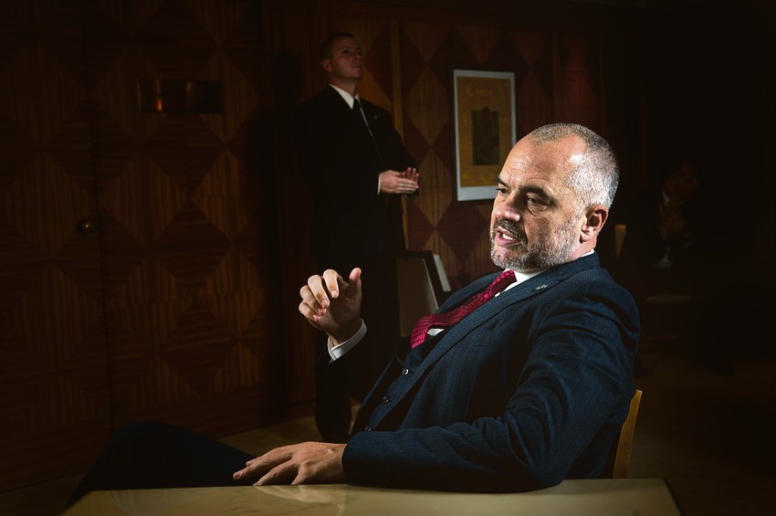 Edi Rama je izjavio da je 457 Avganistanaca već stiglo u Albaniju