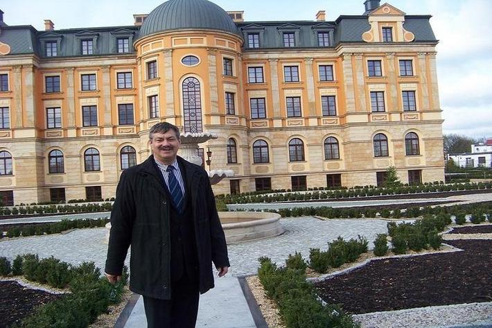 Krzysztof Grządziel: Pałac Bursztynowy we Włocławku