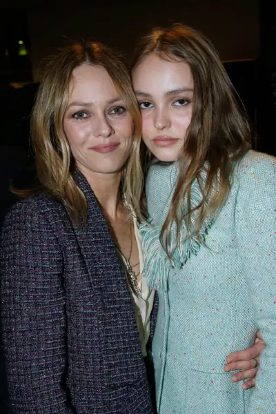 Vanessa Paradis i Lily-Rose Depp / Bertrand Rindoff Petroff / GettyImages 