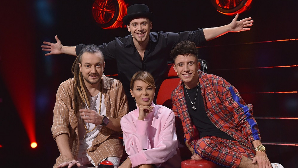 W najbliższy weekend w programie "The Voice Kids" zobaczymy bitwy w drużynie Tomsona i Barona. Z 18 członków drużyny chłopaków zostanie szóstka, która później zmierzy się w etapie Sing off. Do finału przejdą trzy osoby z każdej drużyny.