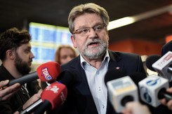 Podejrzenie koronawirusa? 'Nie zgłaszać się do lekarza rodzinnego ani na SOR'