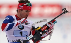 Biathlonista bał się choroby. Dwa miesiące nie całował swojej pięknej narzeczonej