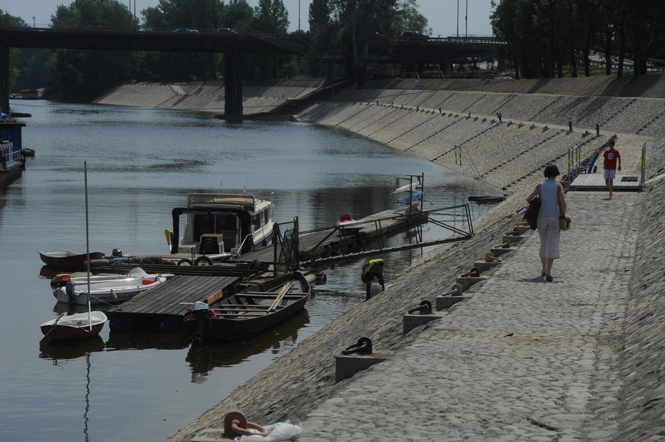 WARSZAWA PORT CZERNIAKOWSKI MODERNIZACJA