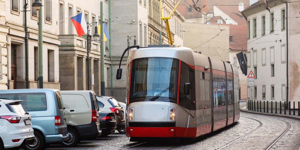 Czesi mogą poszczycić się spadkiem inflacji niemal do celu. To może pomóc bankowi centralnemu przyśpieszyć cięcia stóp.