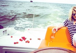 Beata Kozidrak pełna miłości śpiewa "Upiłam się Tobą". Zobacz NOWY TELEDYSK!