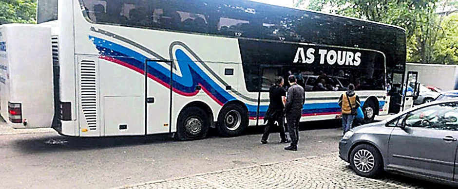 Karatisti su više od tri sata čekali prevoz do Banjaluke