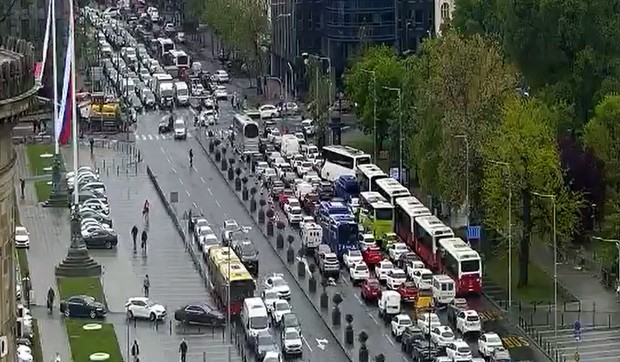 Gužve na Trgu Nikole Pašića