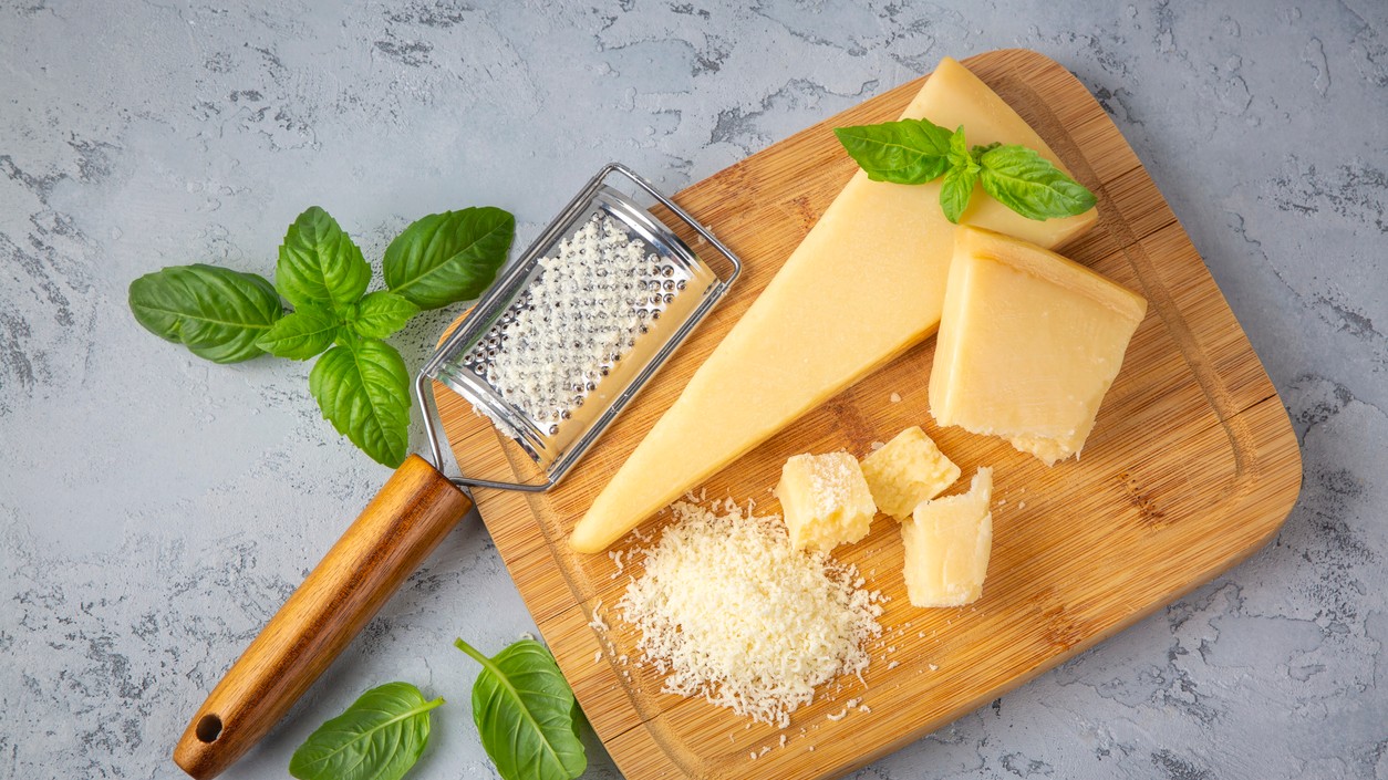 Parmezán ako zdroj bielkovín.