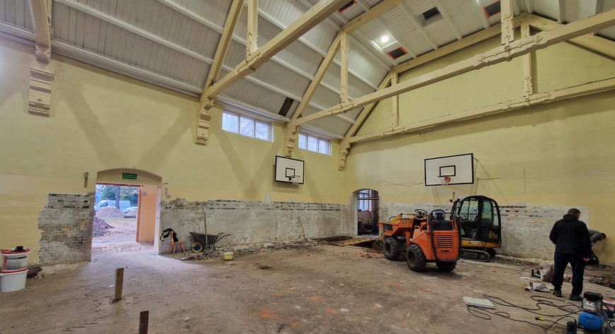 W Zespole Szkół Zawodowych nr 5 przy ul. Dawida trwa remont sali sportowej