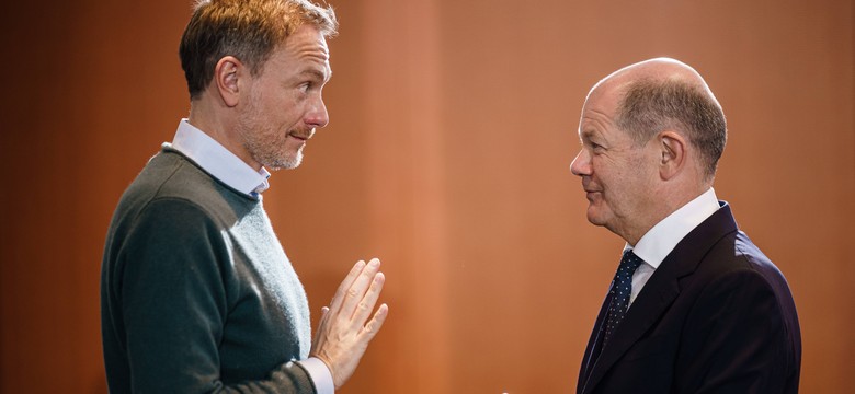 Burza w rządzie Niemiec. Scholz wyrzuca ministra finansów, wicekanclerz krytykuje decyzję