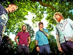 Mastodon idzie do lasu