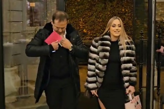 Pevačica na svoj 26. rođendan otkrila da je trudna: Njenom mužu je ovo 6. dete