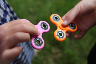 Fidget spinnery na liście najniebezpieczniejszych produktów w Unii Europejskiej