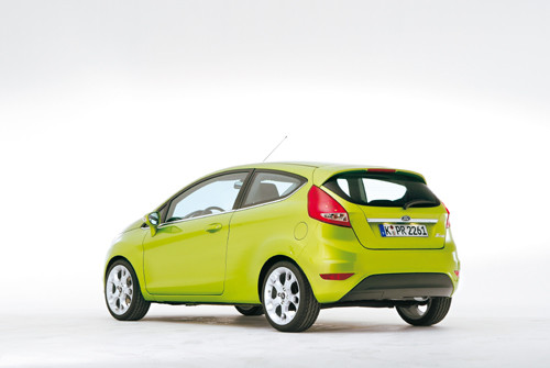 Nowy Ford Fiesta na tle konkurencji - porównanie z Fiatem 500 i Mini Cooperem