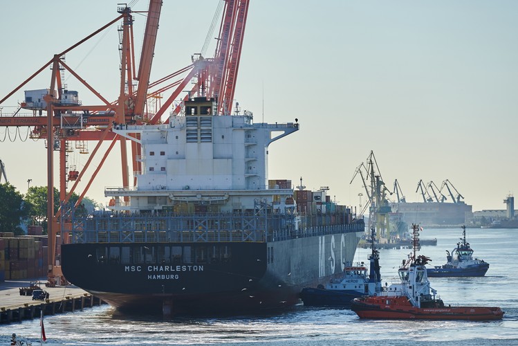 Kontenerowiec MSC Charleston w Gdyni . <br><br>fot. (aw/zuz) PAP/Adam Warżawa