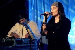 była gwiazdą, wszyscy nucili jej przebój. potem zniknęła. "nie miałam co włożyć do garnka"