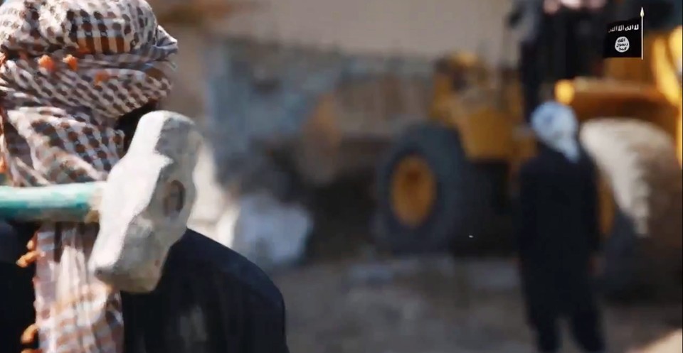 IRAQ NIMRUD (Islamic State releases video purportedly showing destruction of Nimrud)