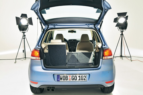 VW Golf VI kontra Opel Astra - Pierwsze starcie odwiecznych konkurentów