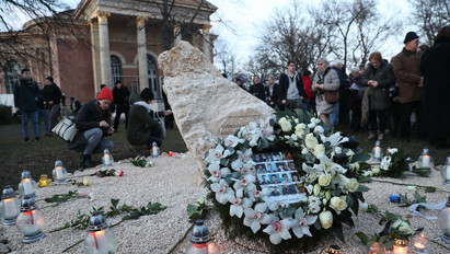 „Miért kellett kitenni ennek a gyászolókat?” – Megszólalt egy családtag a veronai busztragédia kapcsán