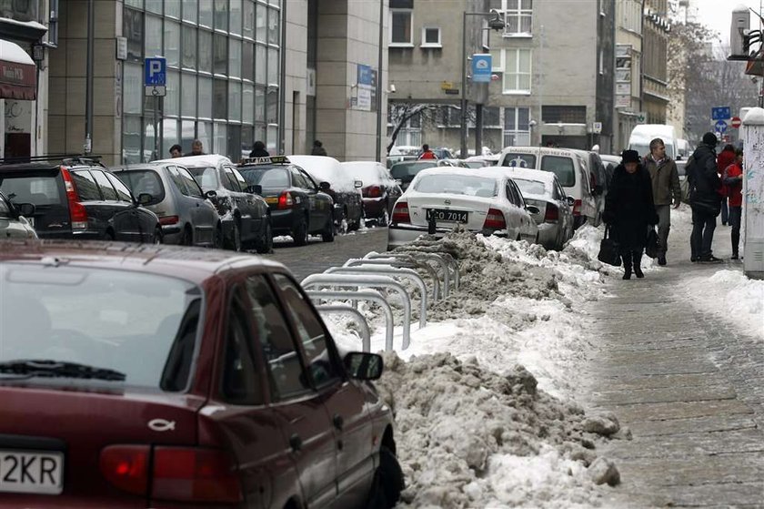 PARKINGI ROWEROWE. PARKINGI